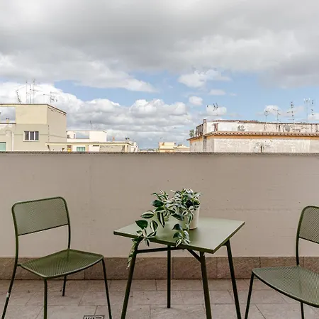Moscow Mule Apartment *