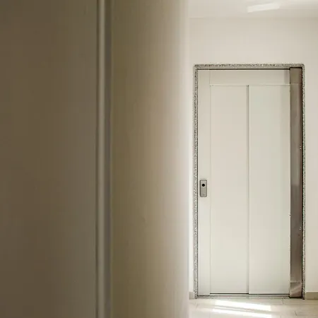 Moscow Mule Apartment *