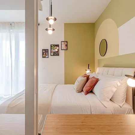 Moscow Mule Apartment *