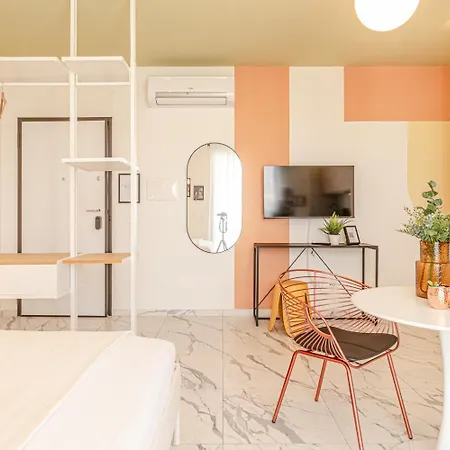 Moscow Mule Apartment *